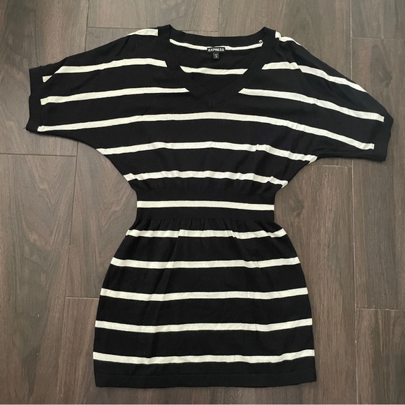 EXPRESS Sweater Mini Dress - Picture 2 of 7